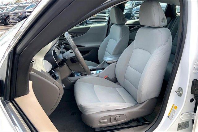 2018 Chevrolet Malibu Vehicle Photo in KANSAS CITY, MO 64114-4502