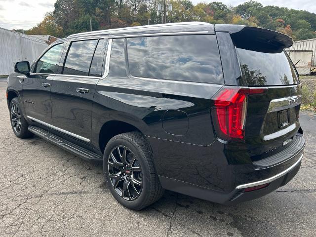 2024 GMC Yukon XL Vehicle Photo in GLENSHAW, PA 15116-1739