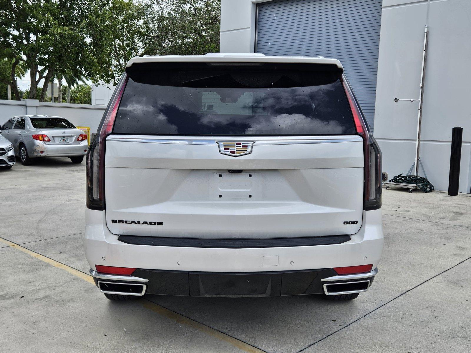 2022 Cadillac Escalade Vehicle Photo in Pembroke Pines , FL 33027