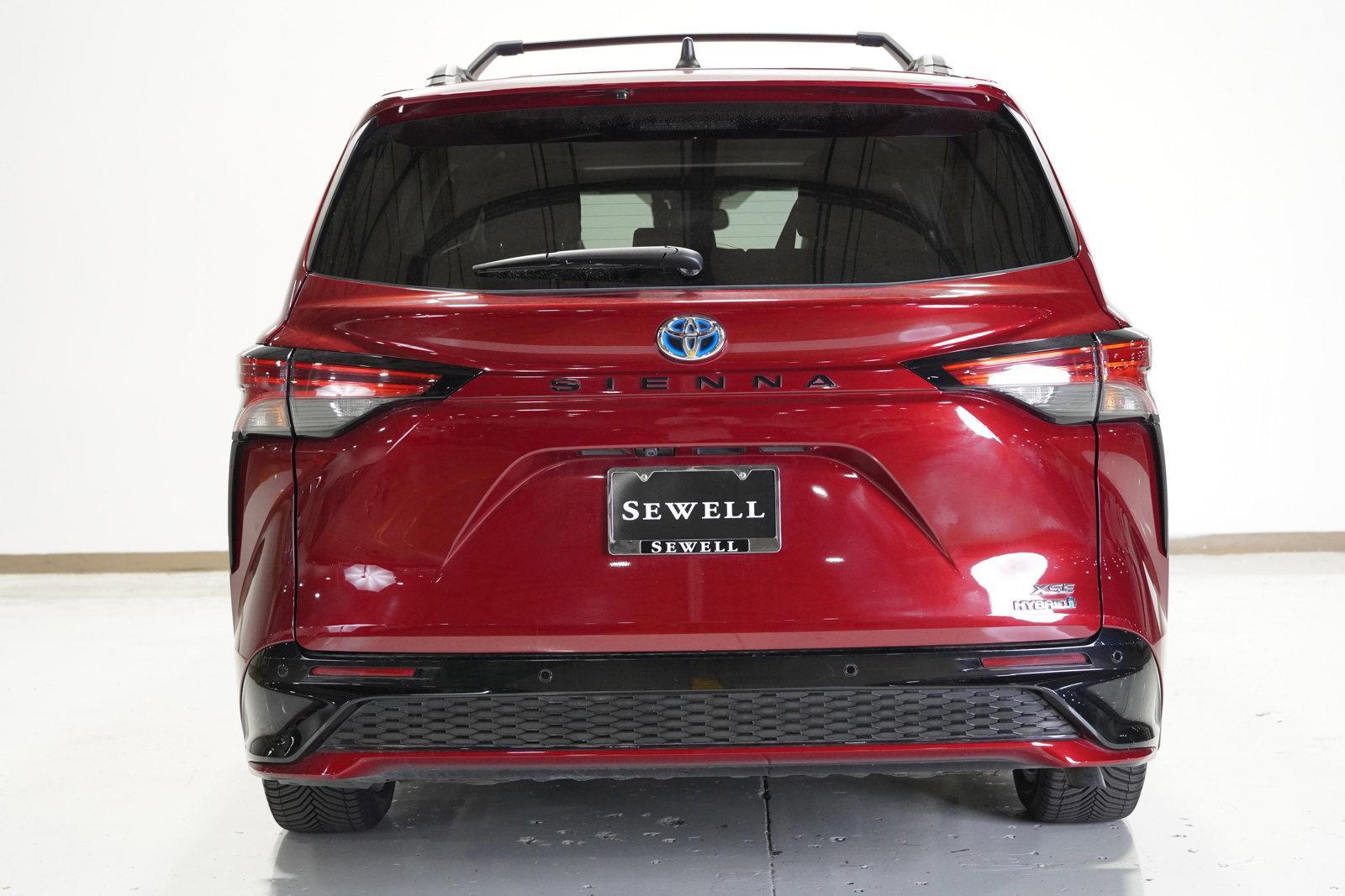 2022 Toyota Sienna Vehicle Photo in GRAPEVINE, TX 76051