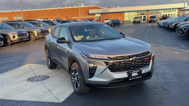 2025 Chevrolet Trax Vehicle Photo in JOLIET, IL 60435-8135