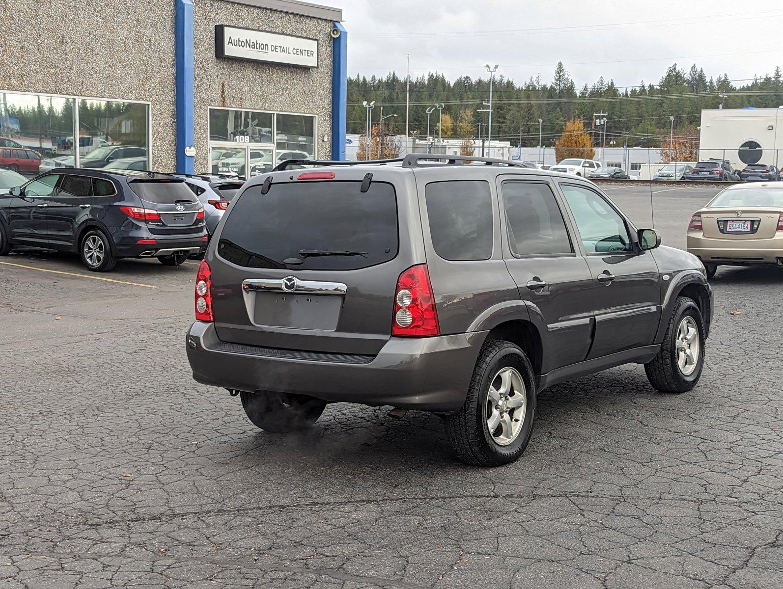 2005 Mazda Tribute Vehicle Photo in Spokane Valley, WA 99206