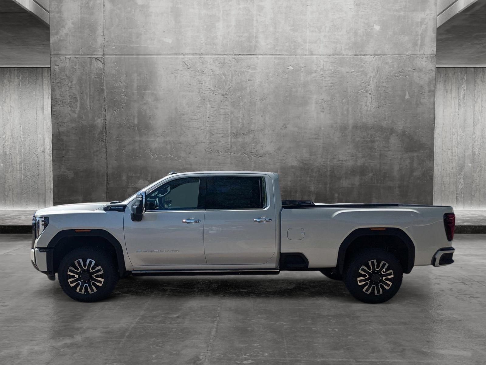 2024 GMC Sierra 2500 HD Vehicle Photo in LONE TREE, CO 80124-2750