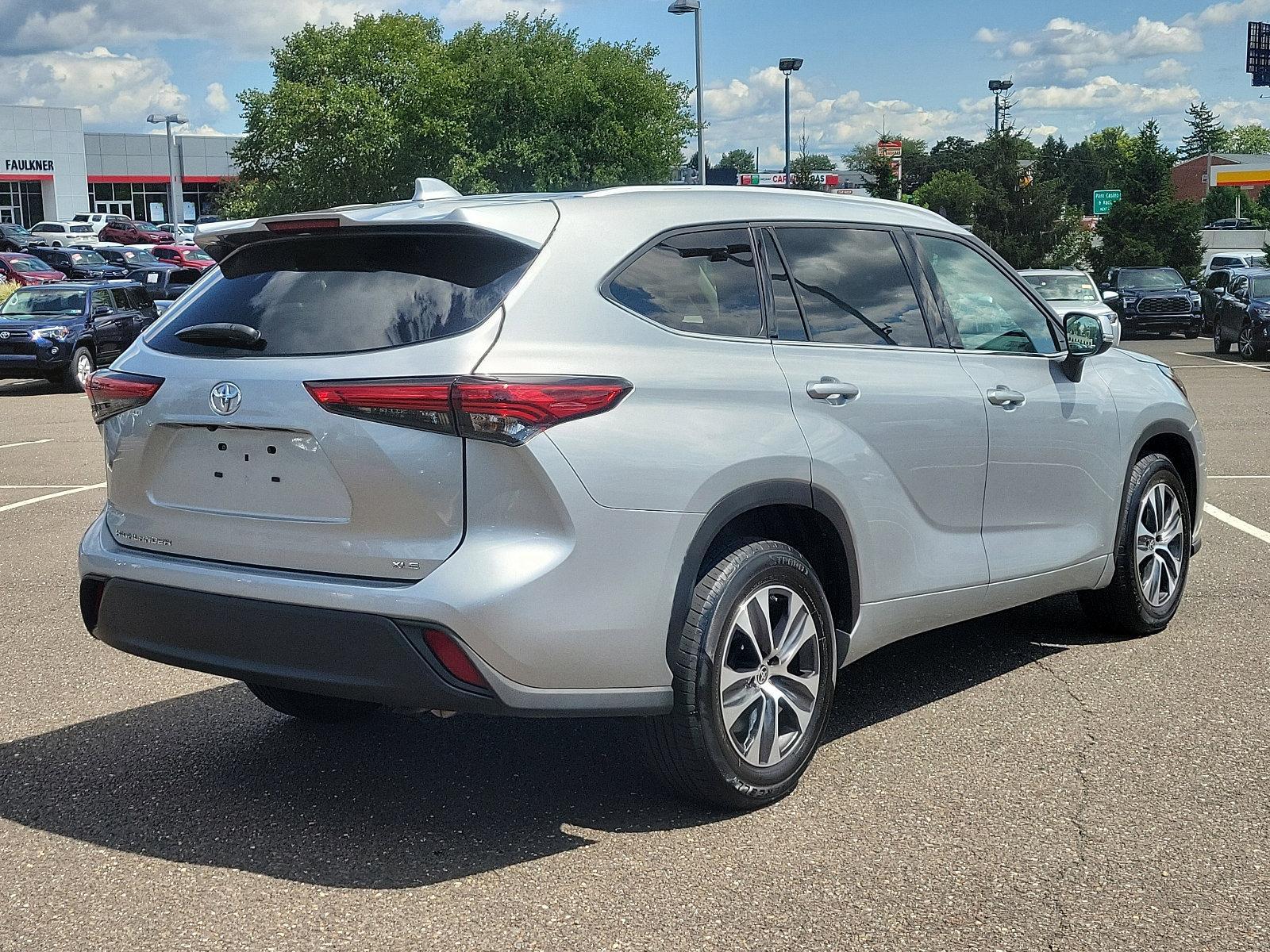 2022 Toyota Highlander Vehicle Photo in Trevose, PA 19053