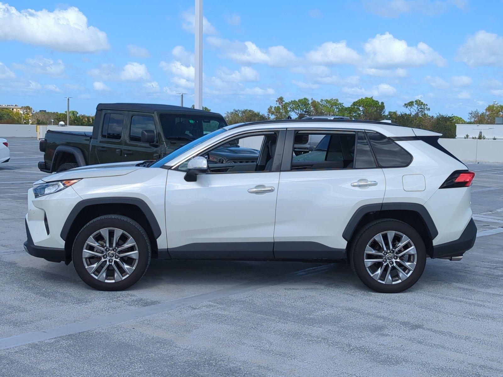 2021 Toyota RAV4 Vehicle Photo in Ft. Myers, FL 33907