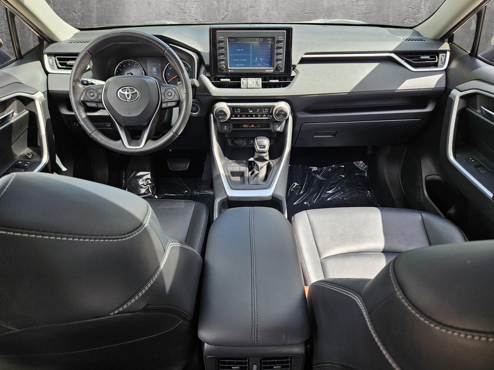 2020 Toyota RAV4 Vehicle Photo in Pembroke Pines , FL 33027