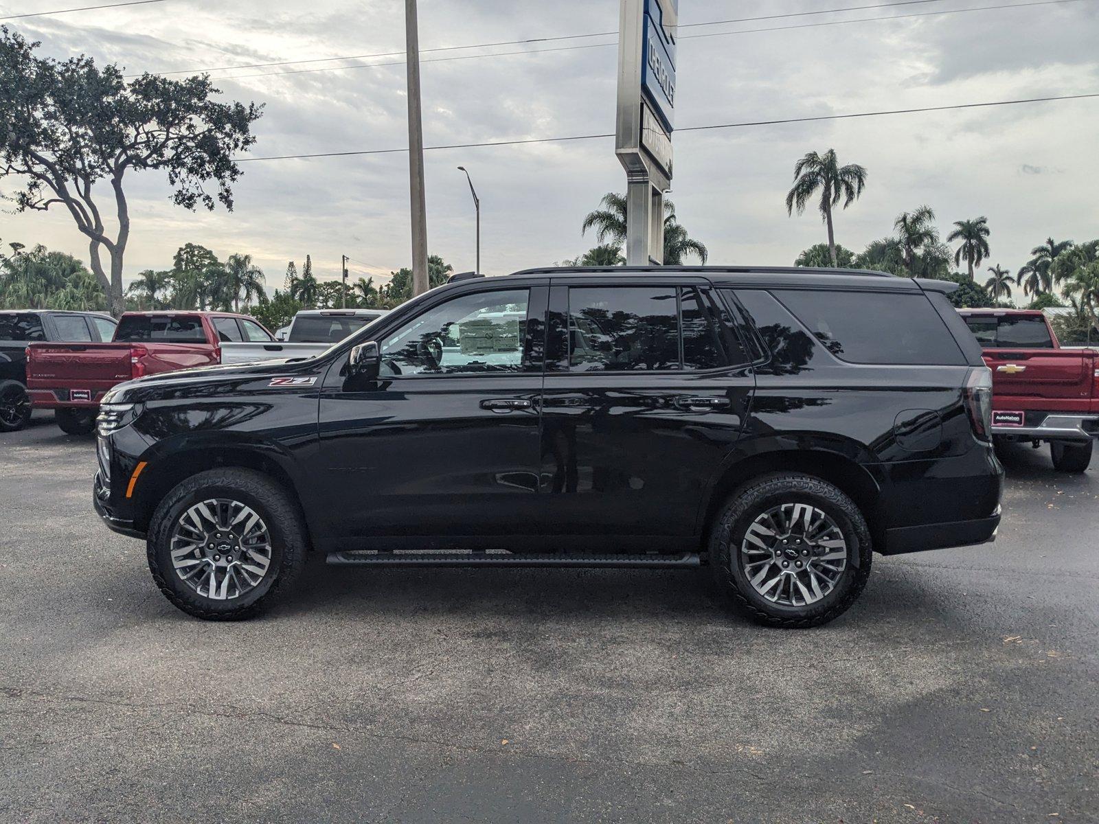 2025 Chevrolet Tahoe Vehicle Photo in GREENACRES, FL 33463-3207