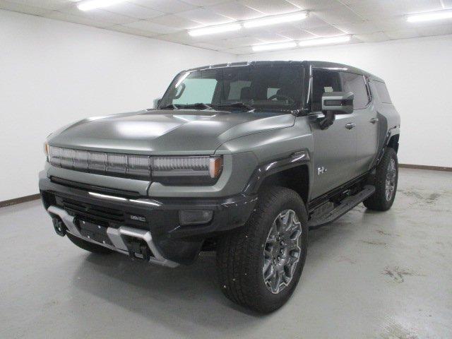 2024 GMC HUMMER EV SUV Vehicle Photo in BATTLE CREEK, MI 49037-8454