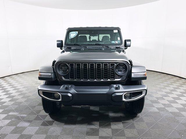 2024 Jeep Gladiator Vehicle Photo in Doylsetown, PA 18901