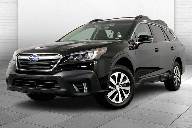 2022 Subaru Outback Vehicle Photo in Lees Summit, MO 64086