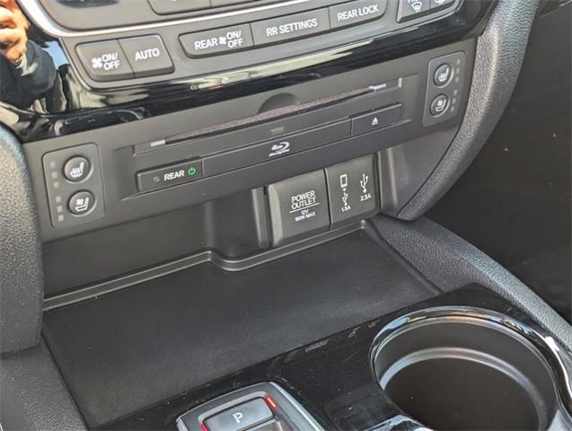 2018 Honda Pilot Vehicle Photo in AURORA, CO 80012-4011