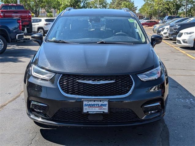 2022 Chrysler Pacifica Vehicle Photo in AURORA, CO 80012-4011