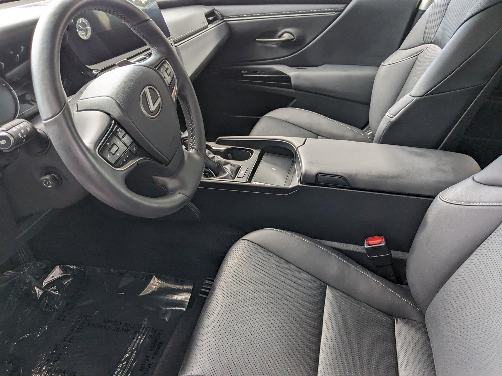 2023 Lexus ES 250 Vehicle Photo in Tampa, FL 33614