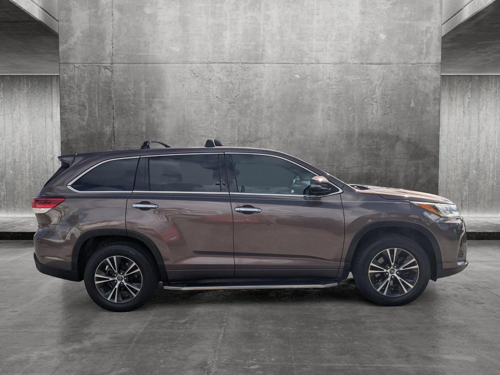 2018 Toyota Highlander Vehicle Photo in MIAMI, FL 33172-3015