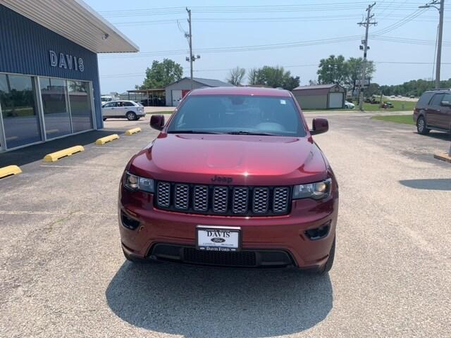 Used 2018 Jeep Grand Cherokee Altitude with VIN 1C4RJFAG7JC435570 for sale in Canton, IL