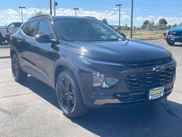 2025 Chevrolet Trax Vehicle Photo in GREELEY, CO 80634-4125