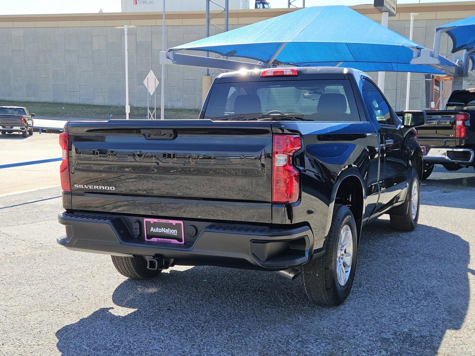 2025 Chevrolet Silverado 1500 Vehicle Photo in NORTH RICHLAND HILLS, TX 76180-7199