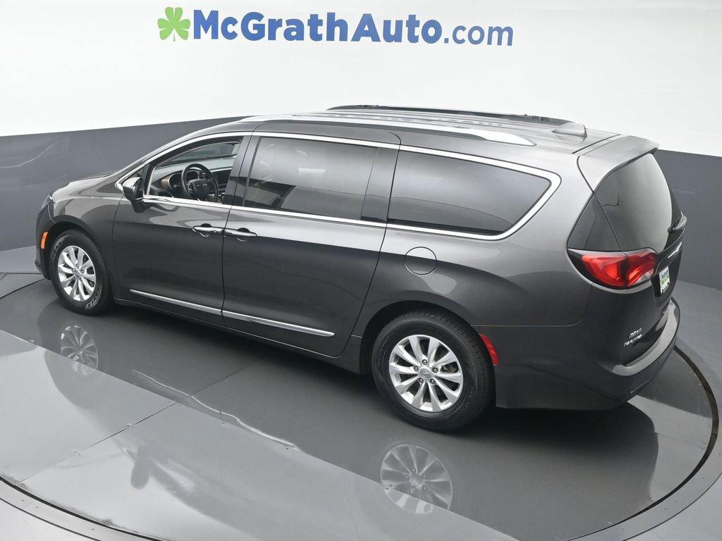 2018 Chrysler Pacifica Vehicle Photo in Cedar Rapids, IA 52402