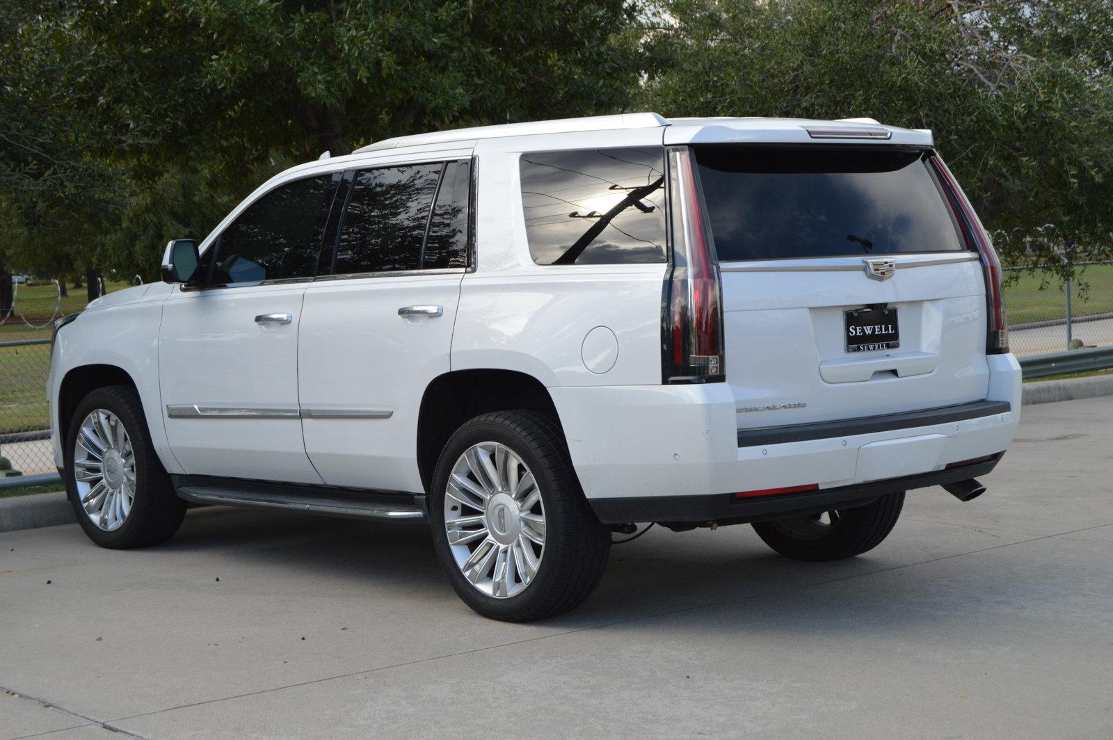 2018 Cadillac Escalade Vehicle Photo in Houston, TX 77090