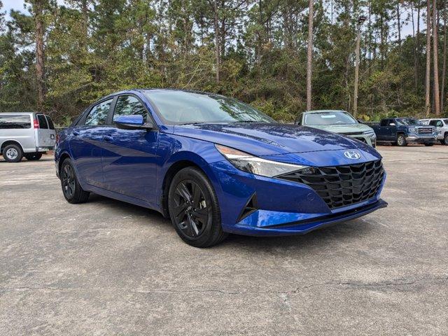 2023 Hyundai ELANTRA Vehicle Photo in BRUNSWICK, GA 31525-1881