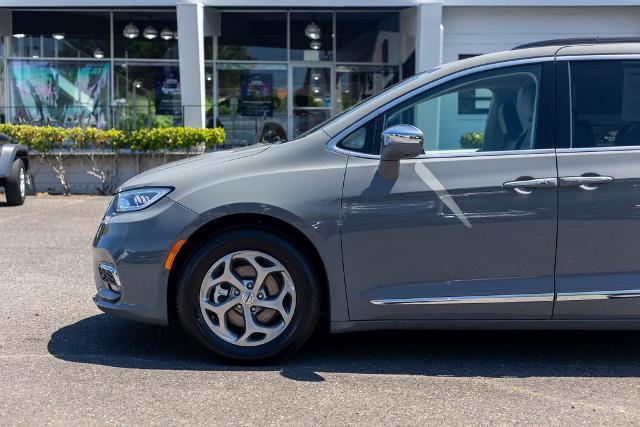 2022 Chrysler Pacifica Vehicle Photo in Tigard, OR 97223