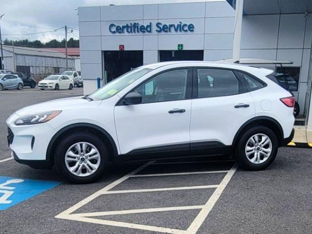 2022 Ford Escape Vehicle Photo in GARDNER, MA 01440-3110