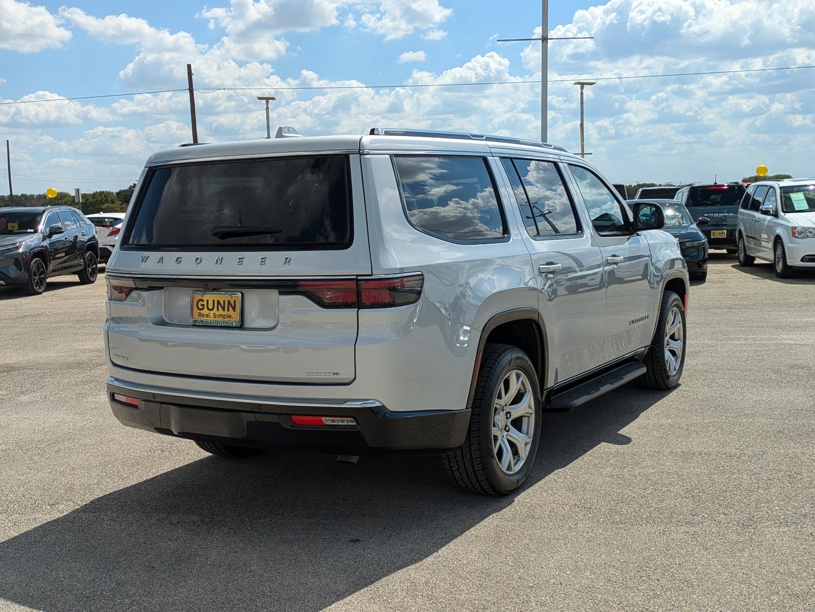 2022 Jeep Wagoneer Vehicle Photo in Seguin, TX 78155