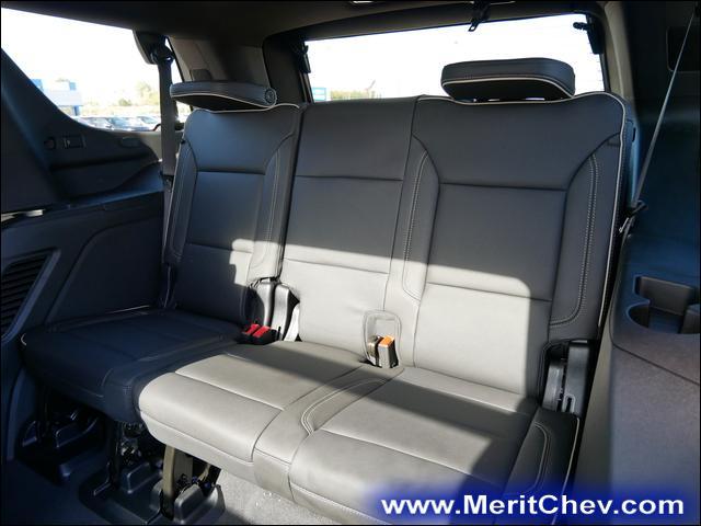 2024 Chevrolet Tahoe Vehicle Photo in MAPLEWOOD, MN 55119-4794