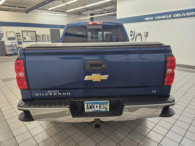 Used 2018 Chevrolet Silverado 1500 LT with VIN 3GCUKREC0JG307359 for sale in Alexandria, Minnesota