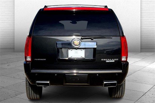 2013 Cadillac Escalade Vehicle Photo in INDEPENDENCE, MO 64055-1377