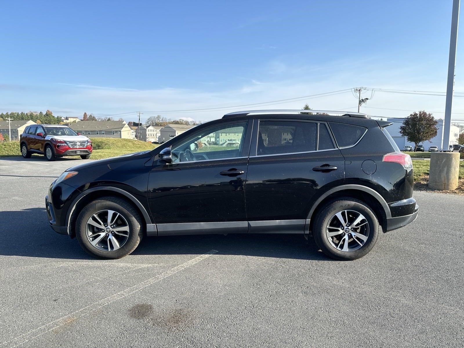 2016 Toyota RAV4 Vehicle Photo in Mechanicsburg, PA 17050-1707