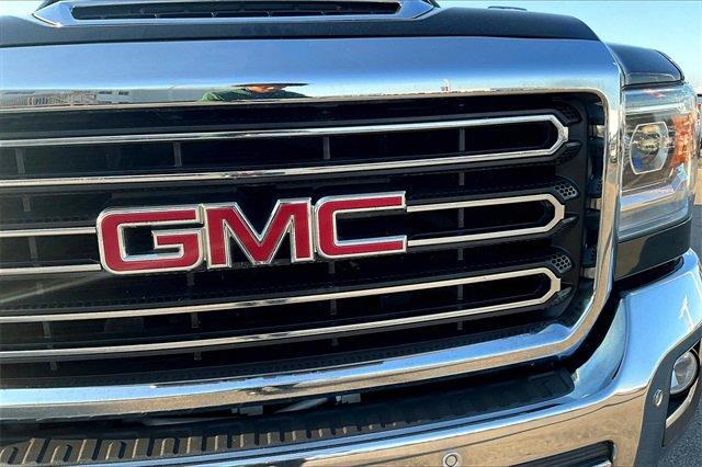 2018 GMC Sierra 2500 HD Vehicle Photo in TOPEKA, KS 66609-0000