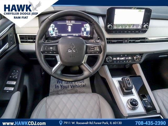 2023 Mitsubishi Outlander Vehicle Photo in Plainfield, IL 60586