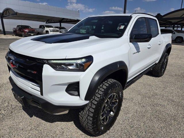 Used 2024 Chevrolet Colorado ZR2 with VIN 1GCPTFEKXR1137974 for sale in Haskell, TX