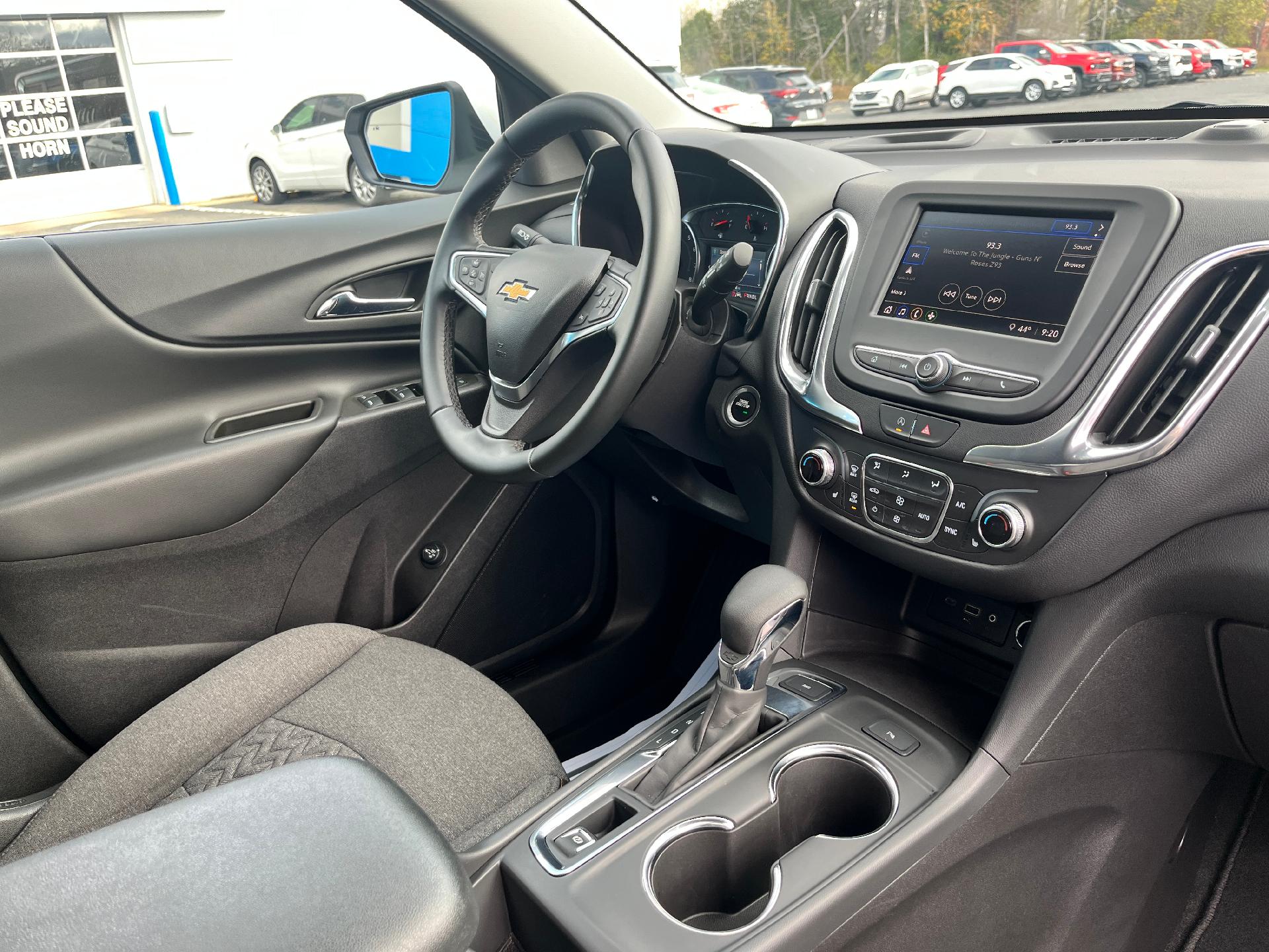 2024 Chevrolet Equinox Vehicle Photo in CLARE, MI 48617-9414