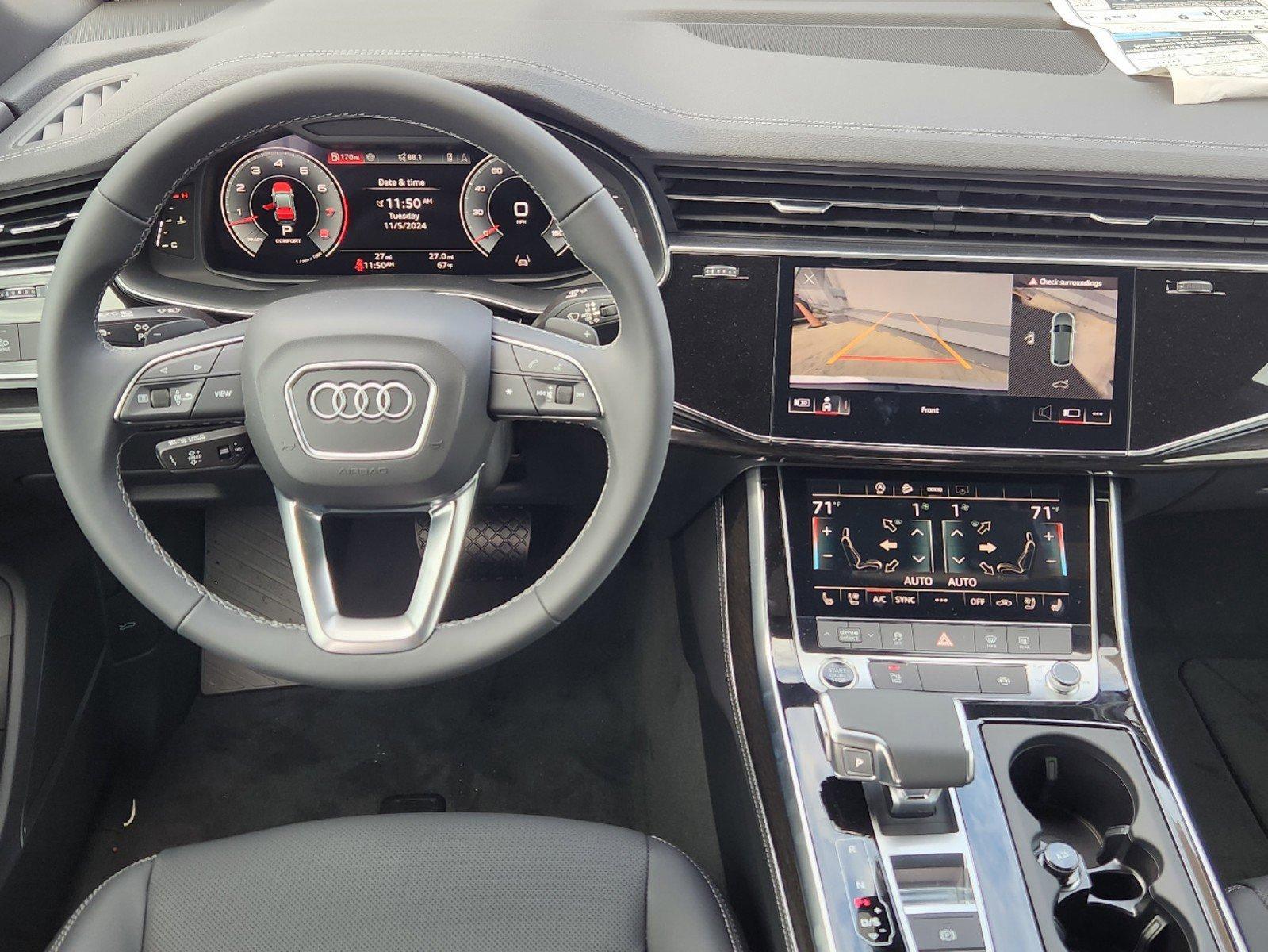 2025 Audi Q8 Vehicle Photo in SUGAR LAND, TX 77478