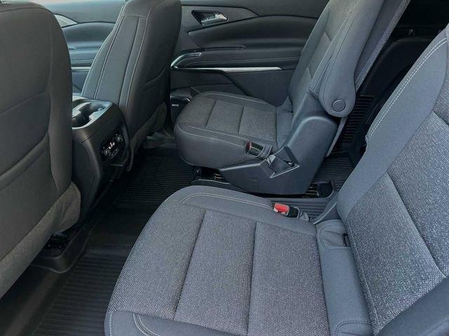 2024 Chevrolet Traverse Vehicle Photo in RIVERSIDE, CA 92504-4106