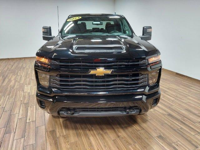 2024 Chevrolet Silverado 2500 HD Vehicle Photo in SAUK CITY, WI 53583-1301