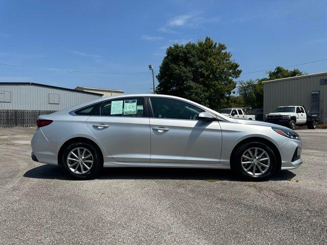 2018 Hyundai SONATA Vehicle Photo in TUPELO, MS 38801-6508