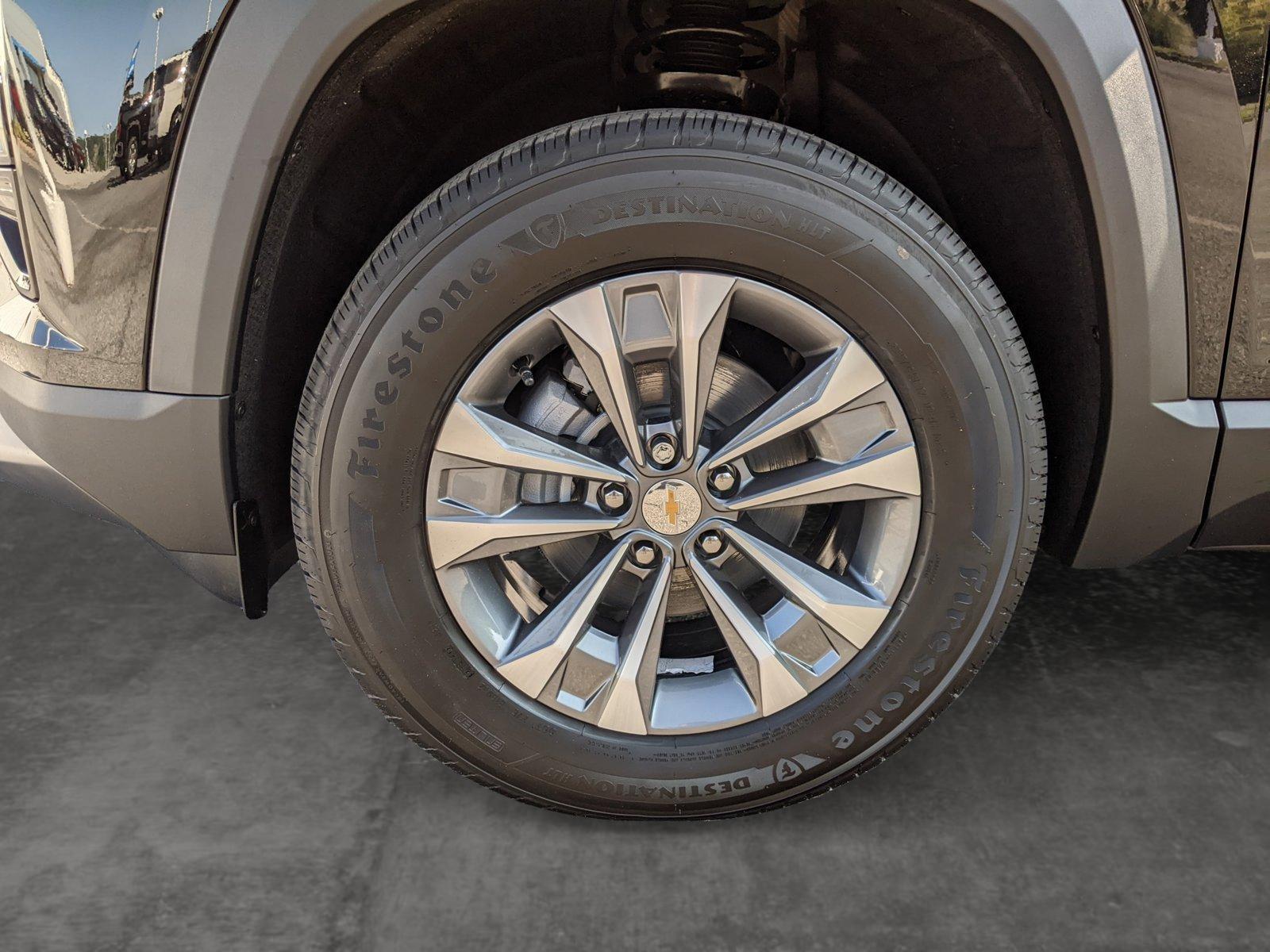 2025 Chevrolet Equinox Vehicle Photo in TIMONIUM, MD 21093-2300