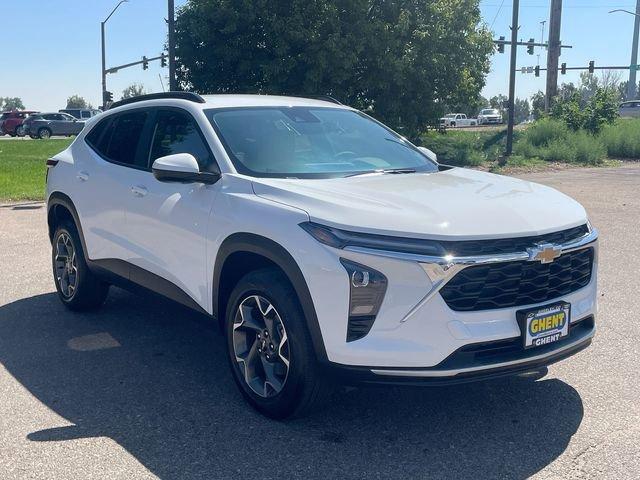 2025 Chevrolet Trax Vehicle Photo in GREELEY, CO 80634-4125