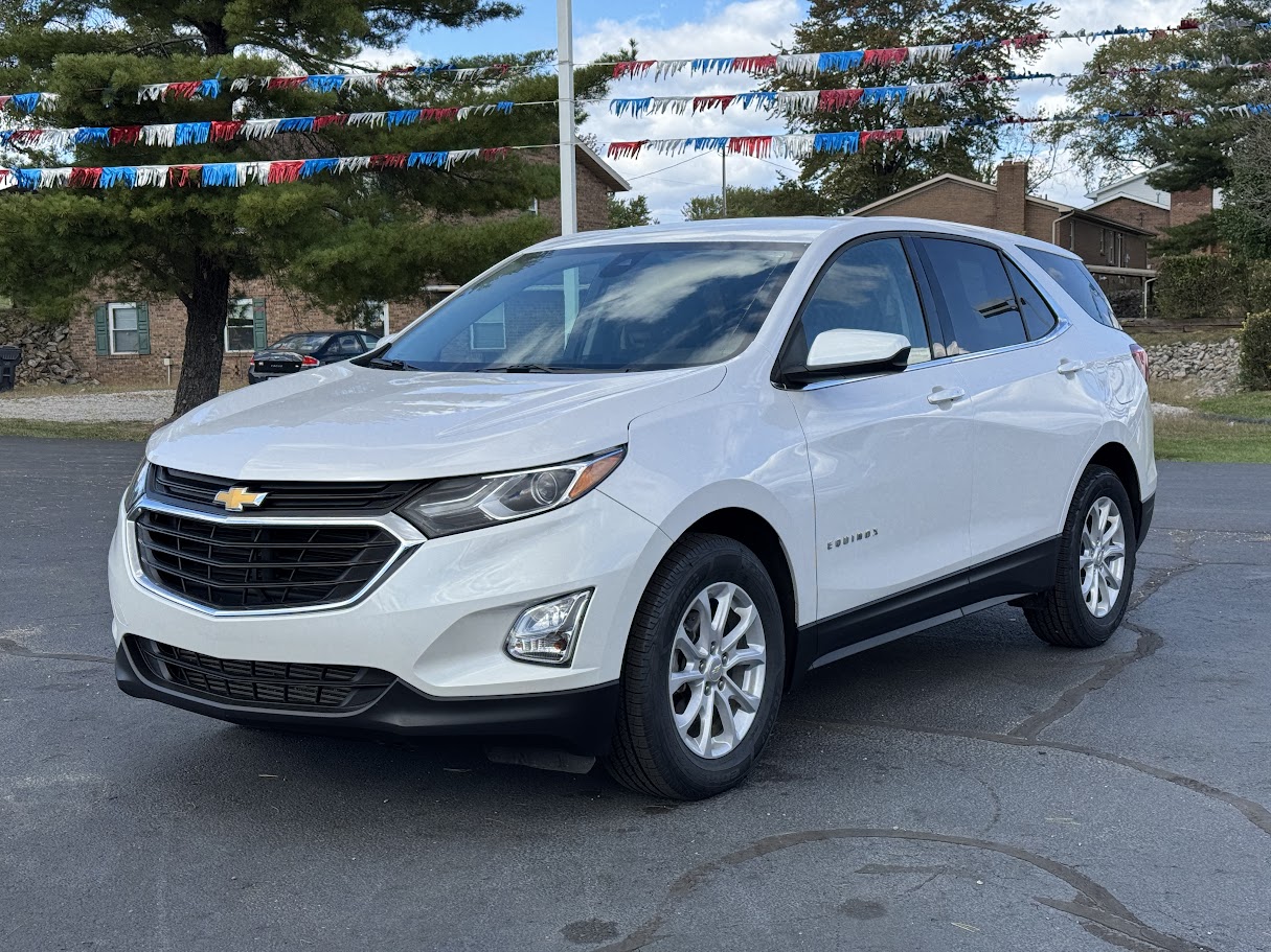 2020 Chevrolet Equinox Vehicle Photo in BOONVILLE, IN 47601-9633