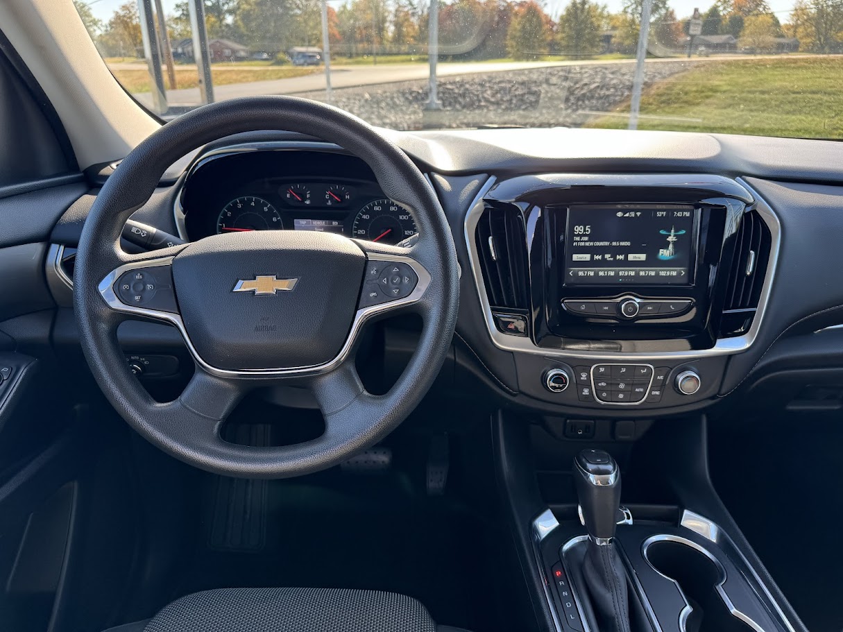 2019 Chevrolet Traverse Vehicle Photo in BOONVILLE, IN 47601-9633