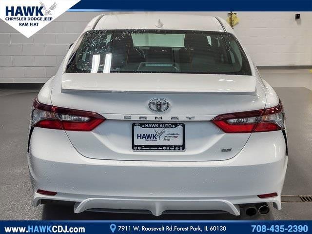 2022 Toyota Camry Vehicle Photo in Saint Charles, IL 60174