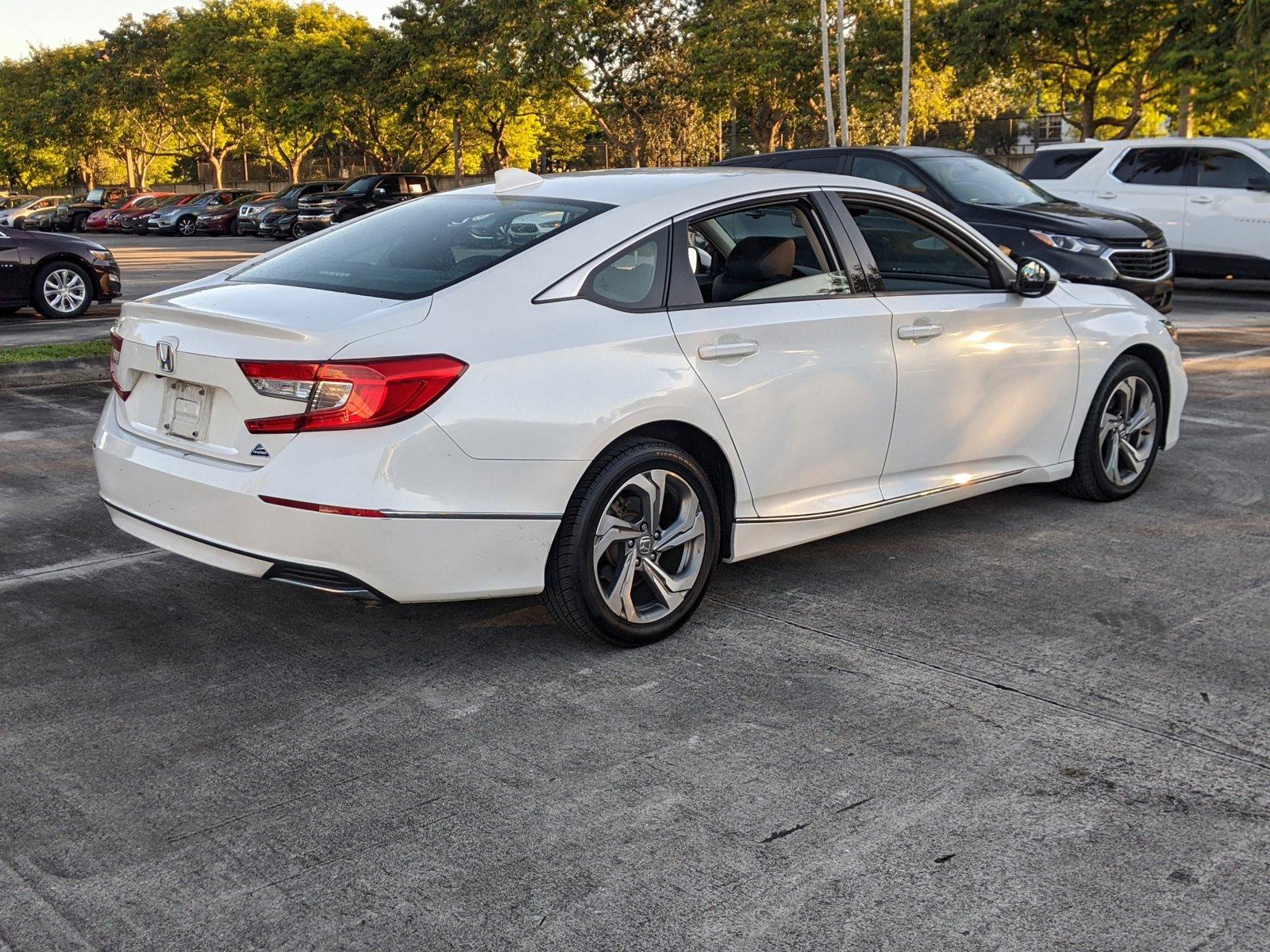 2018 Honda Accord Sedan Vehicle Photo in PEMBROKE PINES, FL 33024-6534