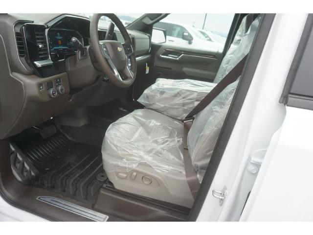 2023 Chevrolet Silverado 1500 Vehicle Photo in ALCOA, TN 37701-3235