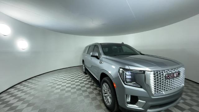 2024 GMC Yukon XL Vehicle Photo in GILBERT, AZ 85297-0402