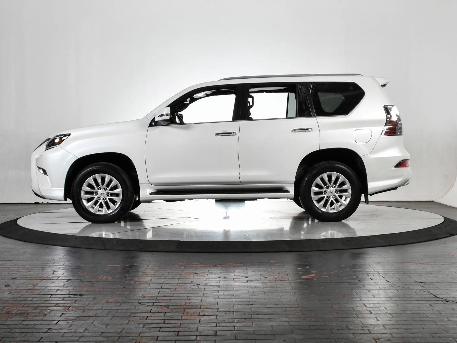 2022 Lexus GX 460 Vehicle Photo in DALLAS, TX 75235