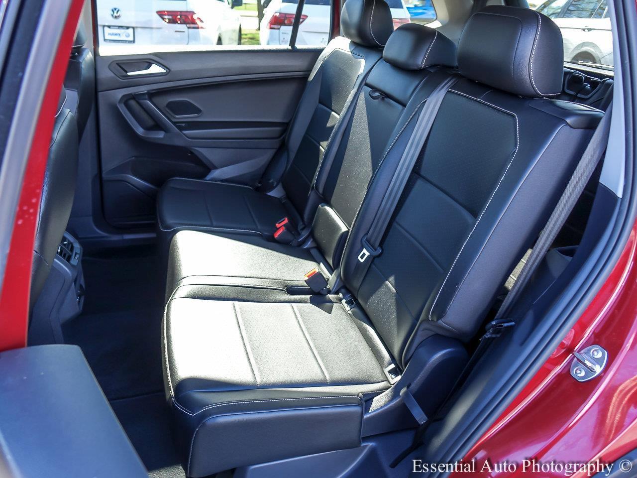 2021 Volkswagen Tiguan Vehicle Photo in Plainfield, IL 60586