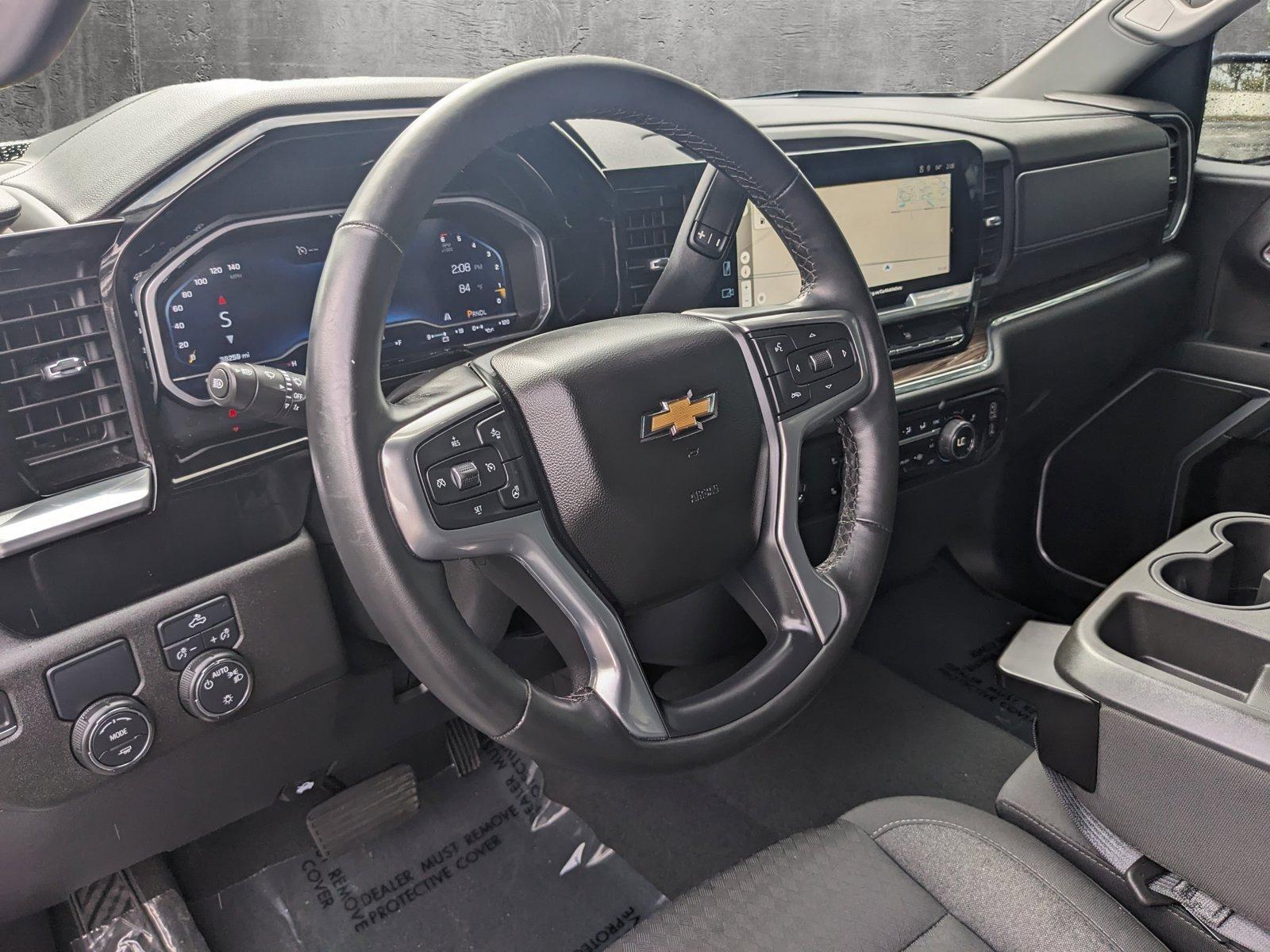 2023 Chevrolet Silverado 1500 Vehicle Photo in GREENACRES, FL 33463-3207